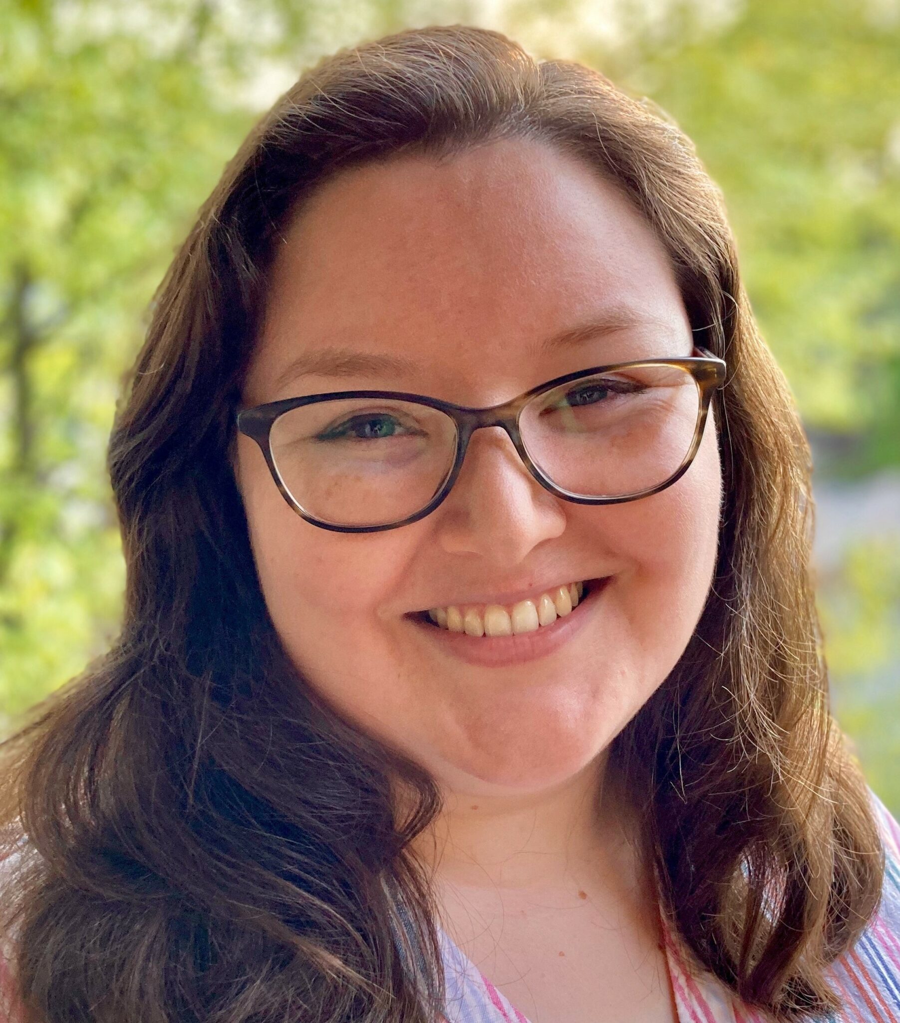 Queer Counselor In Chicago, IL - Hannah Bangs | Best Therapies 
